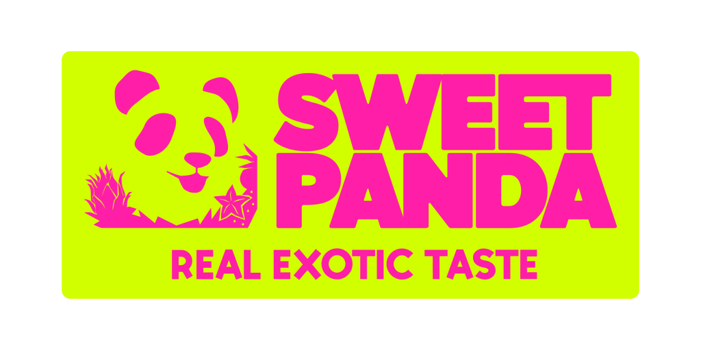 Logotipo de Sweet Panda en rosa sobre fondo verde lima, con el lema «Real Exotic Taste».